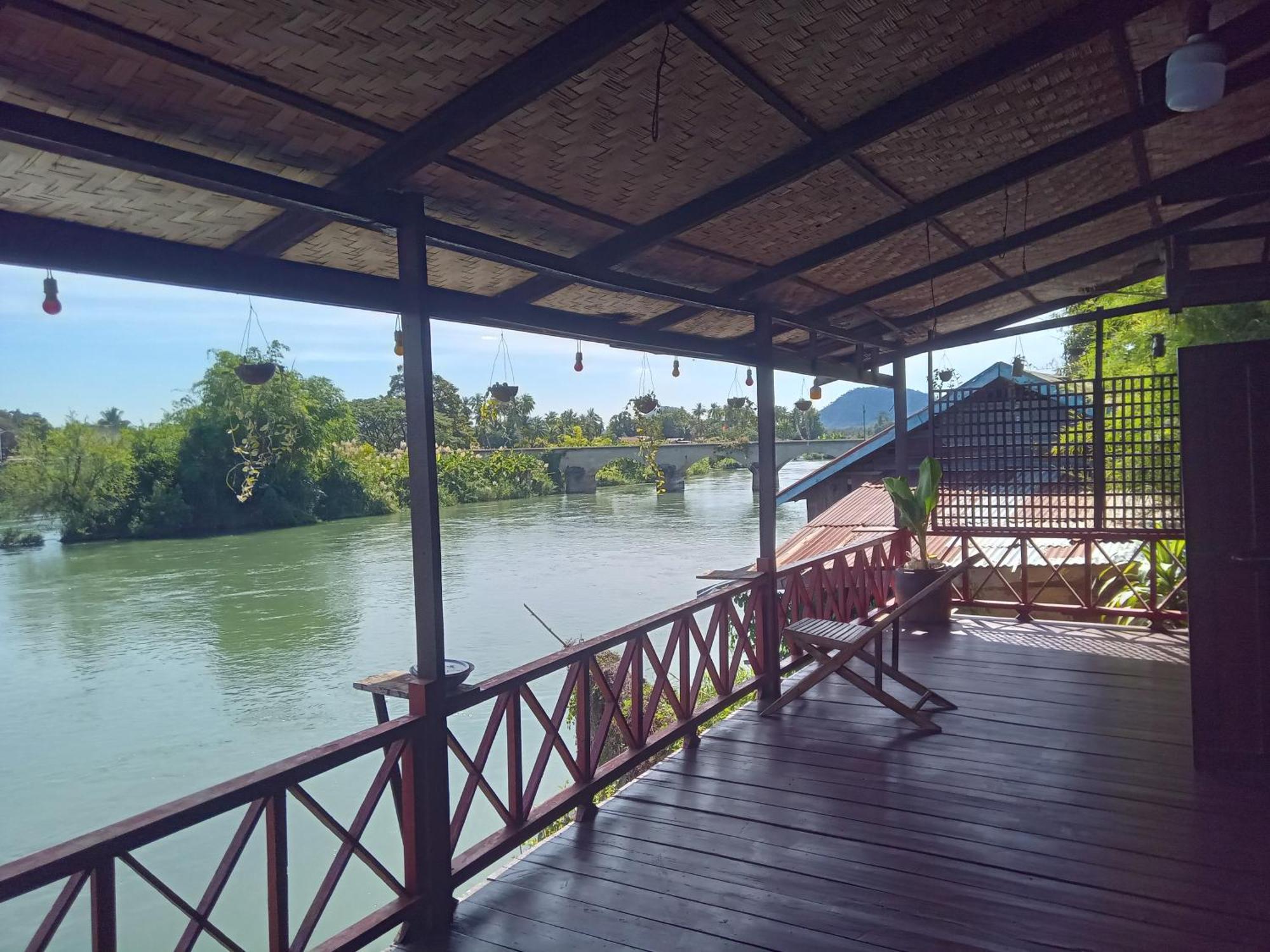 Friendship Guest House Ban Dondét Εξωτερικό φωτογραφία