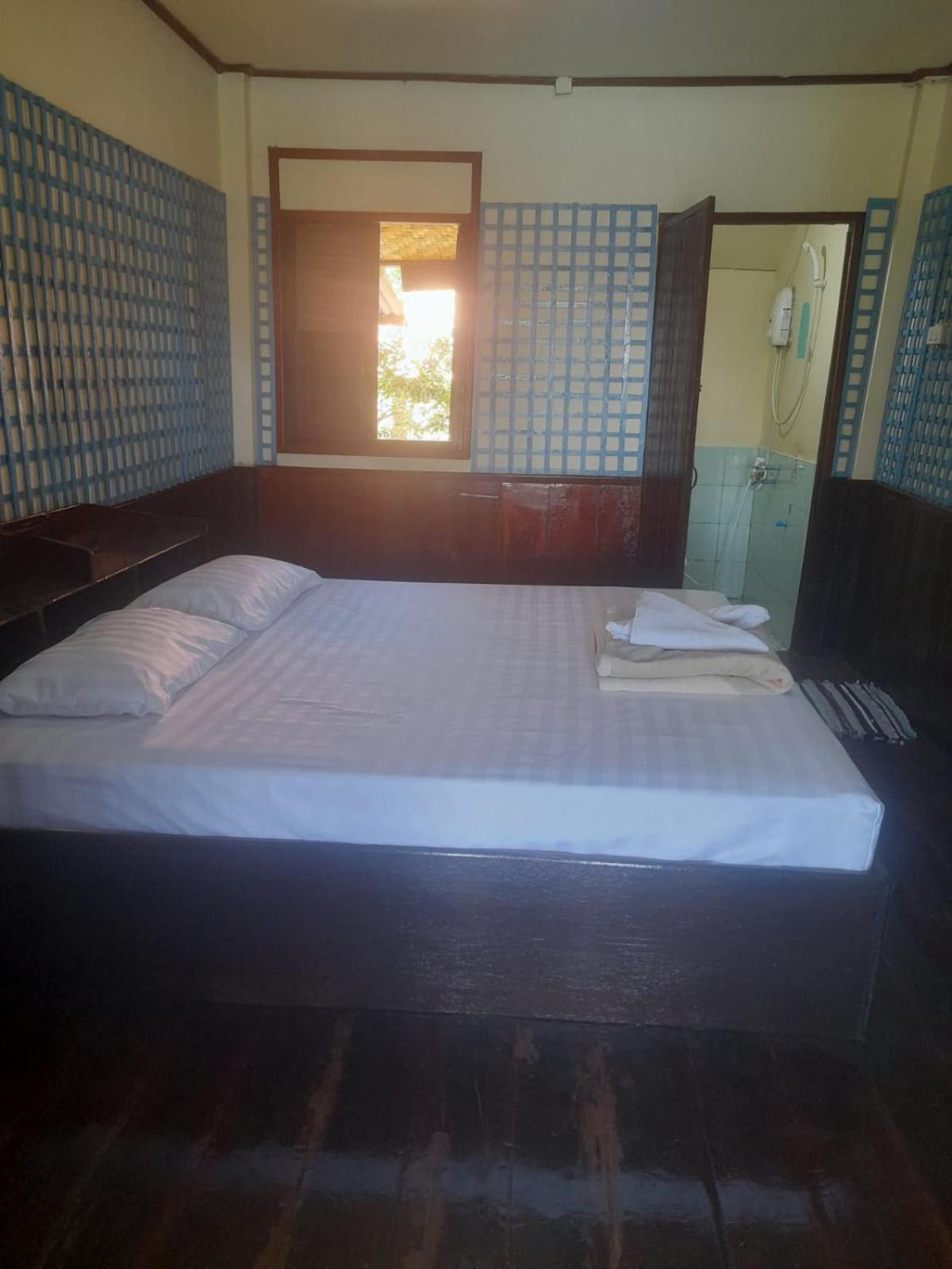 Friendship Guest House Ban Dondét Εξωτερικό φωτογραφία